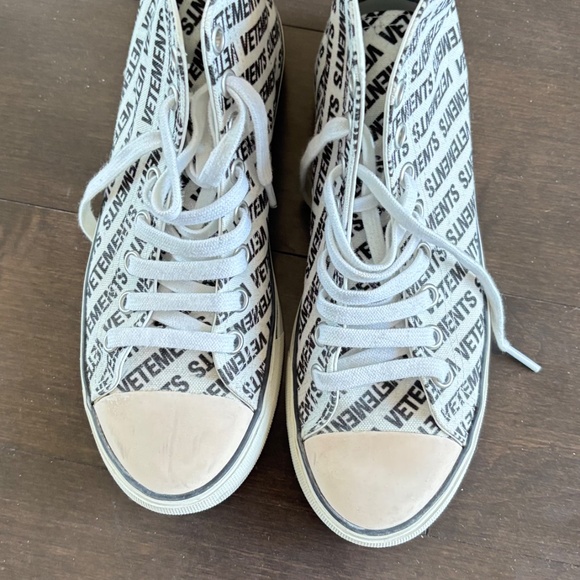 Vetements hip top converse style sneakers. Rare - Picture 3 of 5